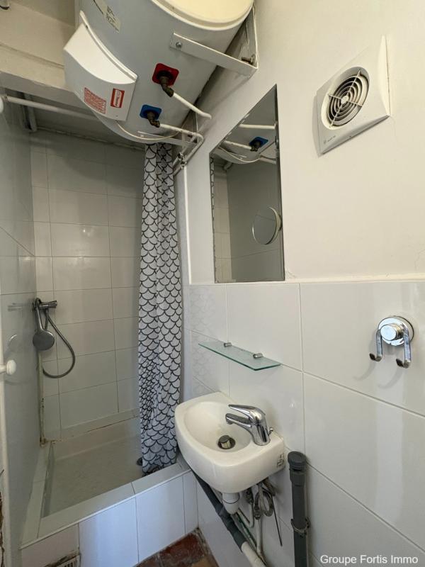 Studio - 12 m² - 1 pièce