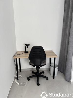 Chambre - 11 m² - 1 pièce