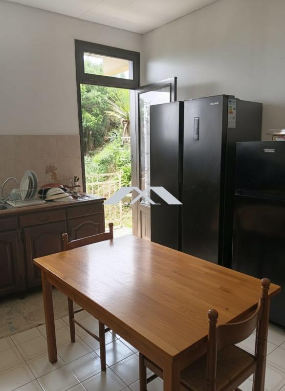 Maison ancienne - 87 m² - 4 pièces