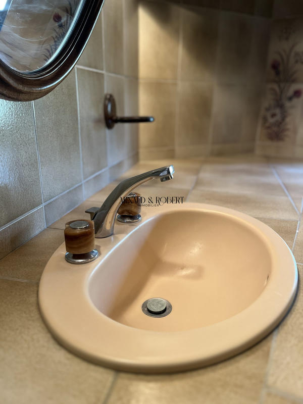 Villa - 211 m² - 8 pièces