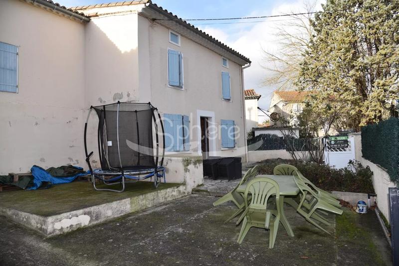 Maison de village - 85 m² - 5 pièces