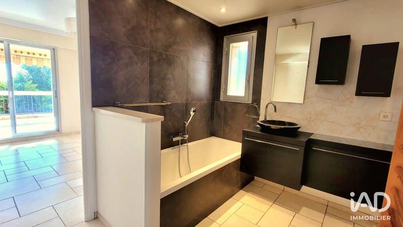 Appartement - 95 m² - 4 pièces