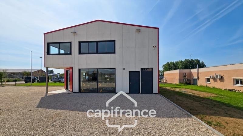 Local commercial - 220 m² - 9 pièces