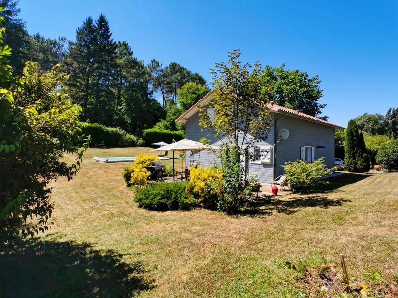 Maison - 141 m² - 5 pièces