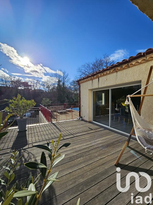 Maison - 327 m² - 11 pièces