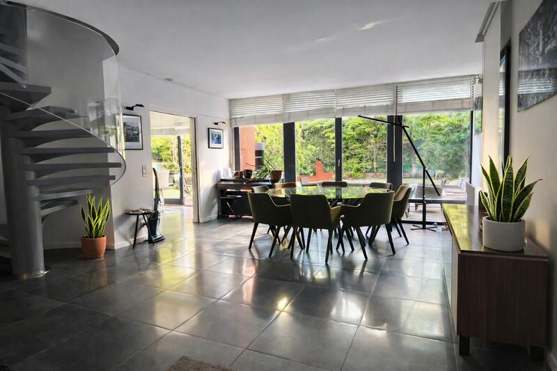 Maison - 308 m² - 7 pièces