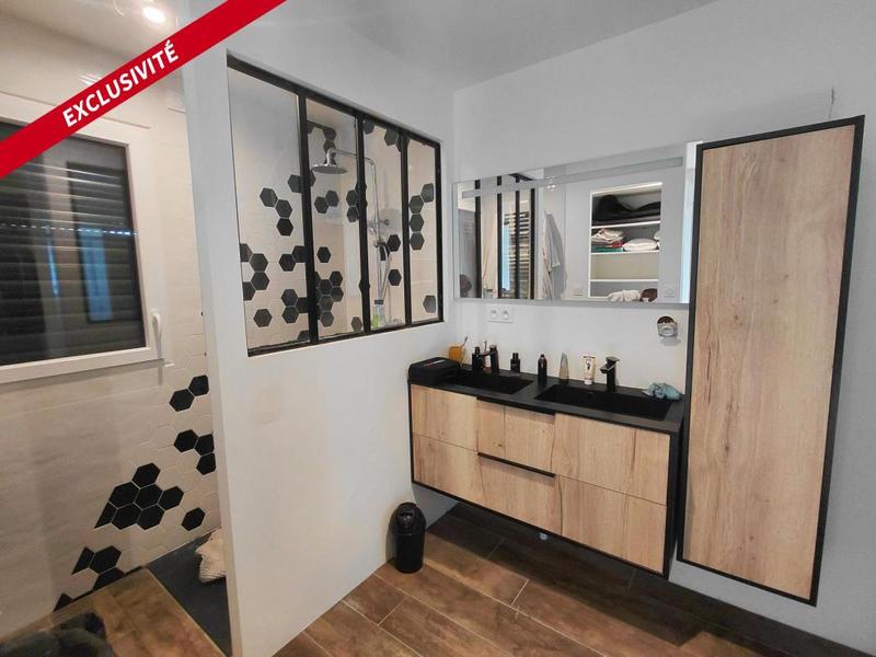 Maison - 158 m² - 6 pièces