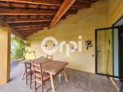 Maison - 104 m² - 4 pièces