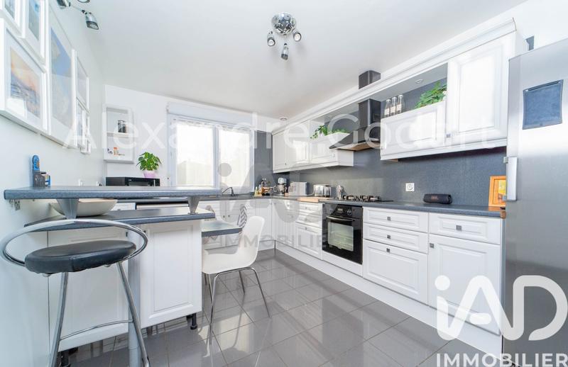 Maison - 211 m² - 8 pièces