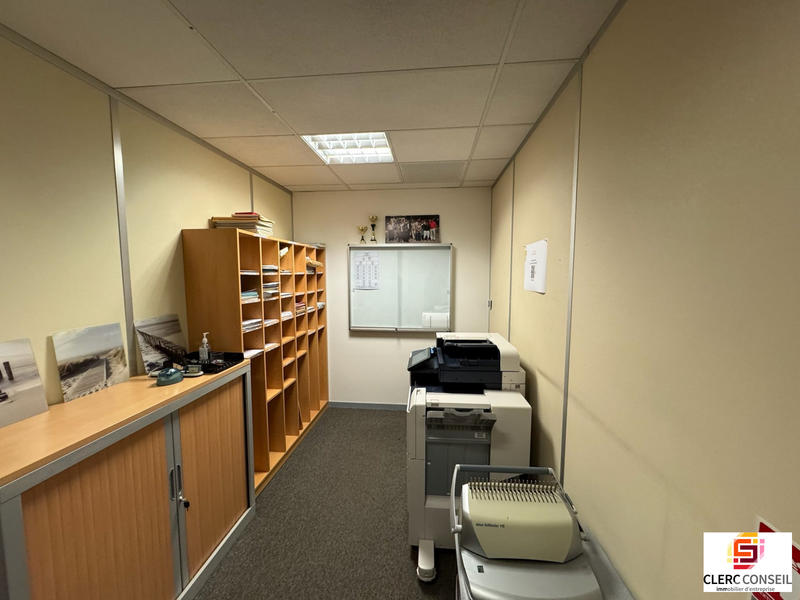 Bureau - 397 m²