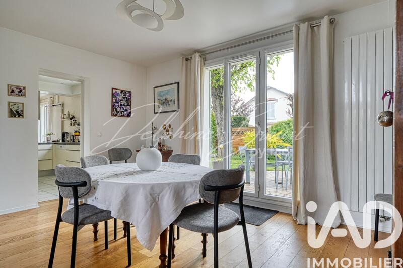 Maison - 157 m² - 7 pièces