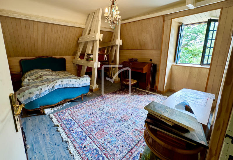 Maison - 336 m² - 12 pièces