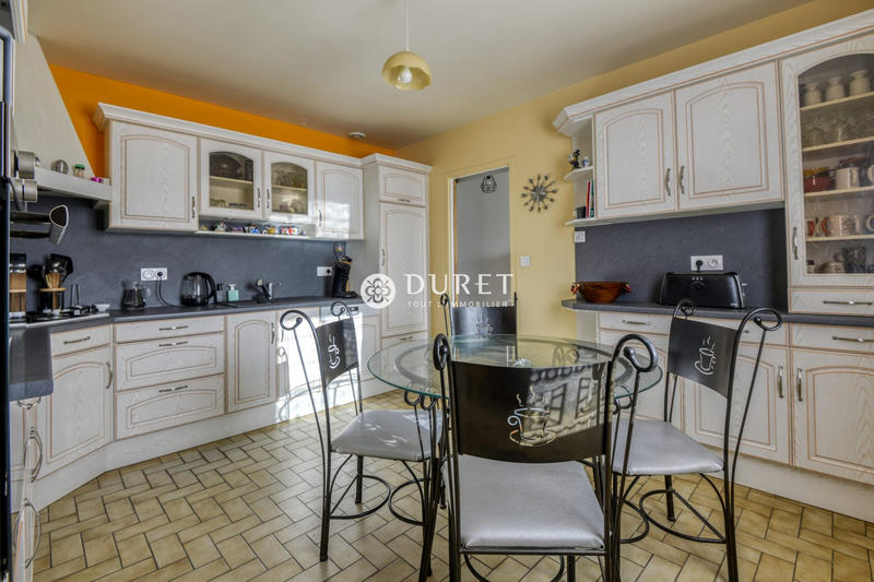 Maison - 99 m² - 6 pièces