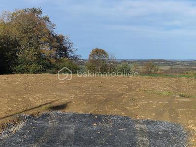 Terrain - 1 300 m²
