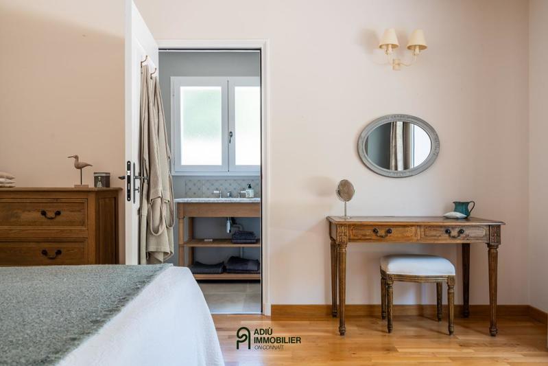 Villa - 417 m² - 11 pièces