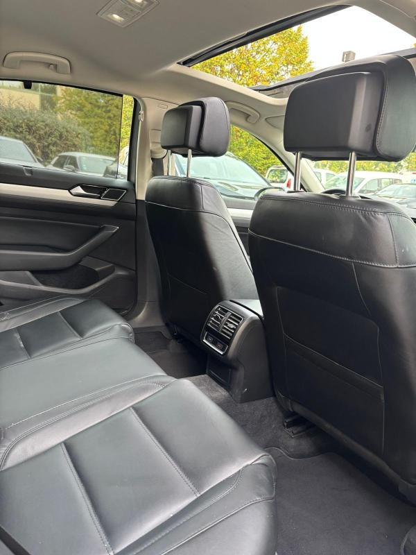 Volkswagen Passat Berline 1.4 Tsi 16v Bmt Dsg7 150 cv Boîte auto