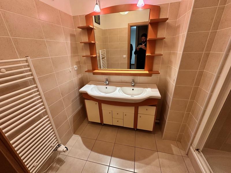 Appartement - 85 m² - 4 pièces