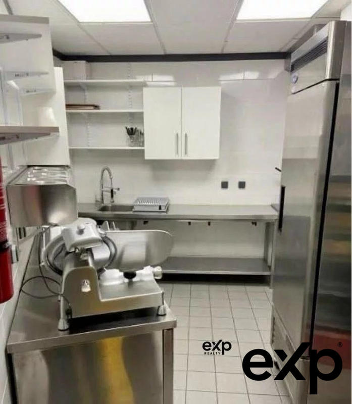 Fonds de commerce - Magasins - 80 m²