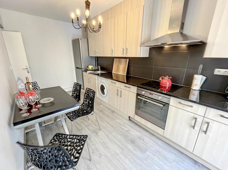 Appartement - 90 m² - 4 pièces