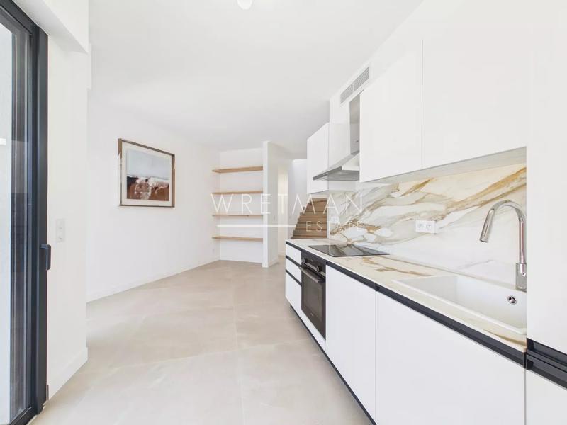 Villa - 212 m² - 6 pièces