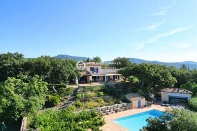 Villa - 275 m² - 10 pièces