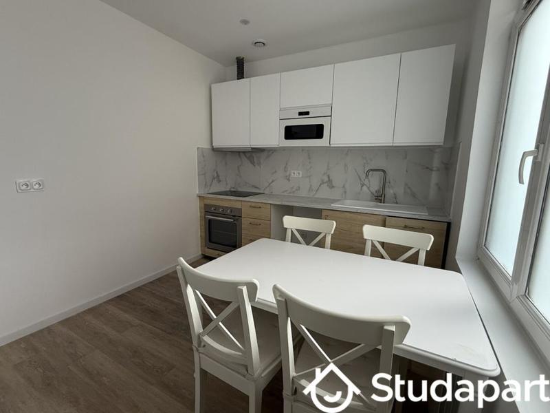 Chambre - 12 m² - 1 pièce