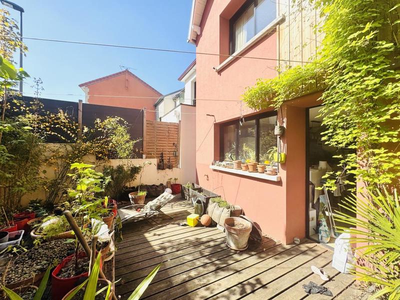 Maison - 200 m² - 6 pièces