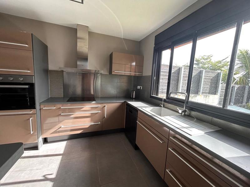 Villa - 120 m² - 5 pièces