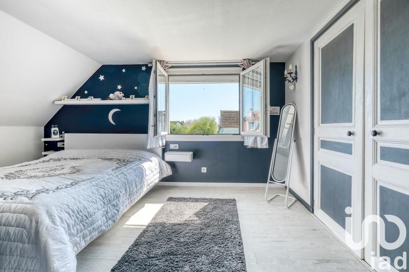 Maison - 187 m² - 8 pièces