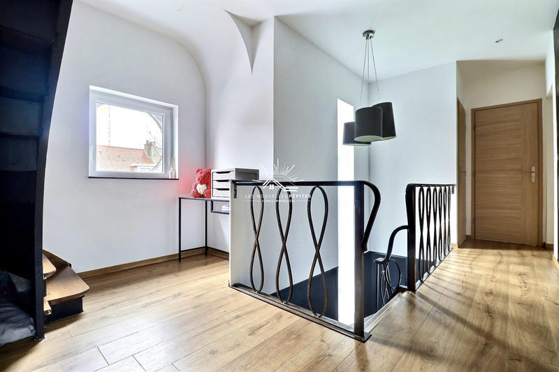 Maison - 188 m² - 6 pièces