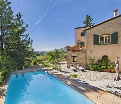 Villa - 177 m² - 7 pièces
