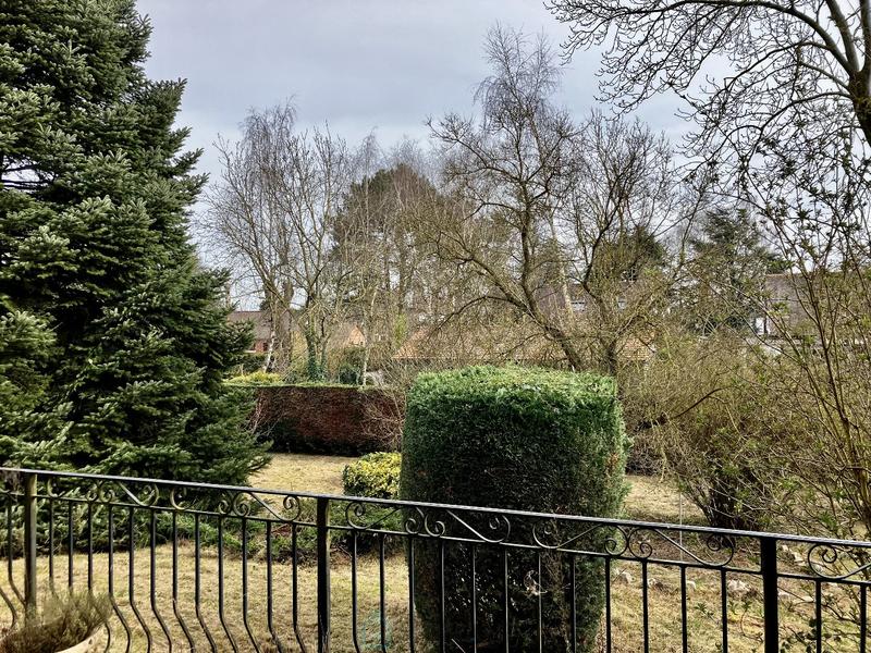 Maison - 200 m² - 7 pièces