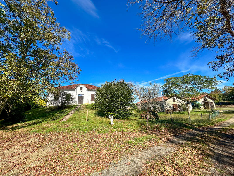 Maison - 190 m² - 8 pièces