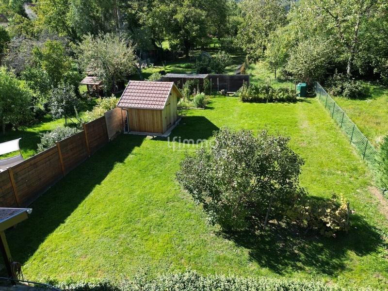 Maison - 207 m² - 7 pièces