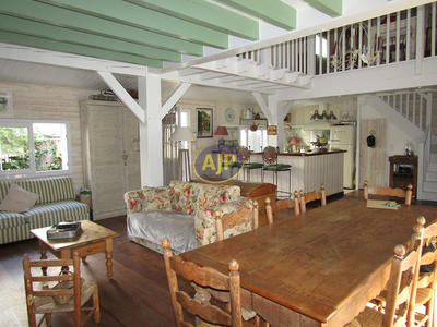 Villa - 185 m² - 7 pièces