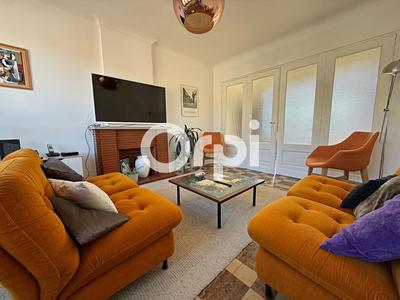 Maison - 161 m² - 7 pièces