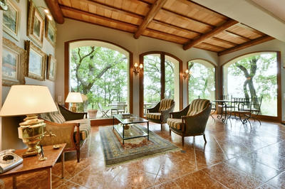 Villa - 360 m² - 10 pièces