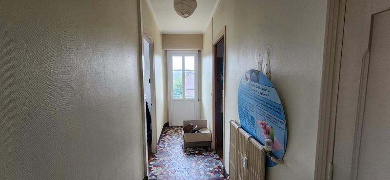 Local d'activité / Entrepôt - 129 m² - 7 pièces