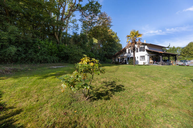 Maison - 159 m² - 6 pièces