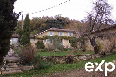 Maison - 283 m² - 9 pièces