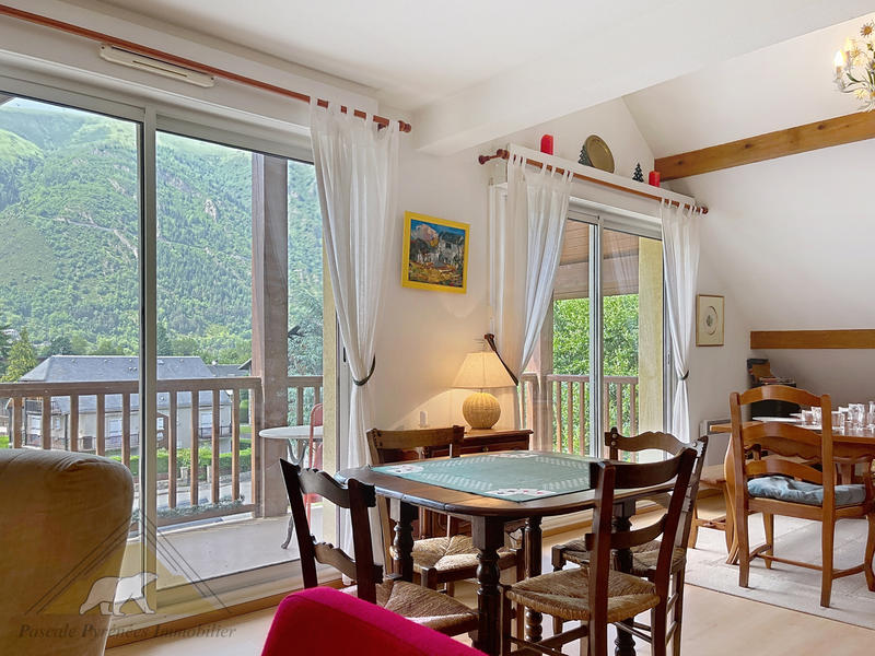 Appartement - 147 m² - 7 pièces