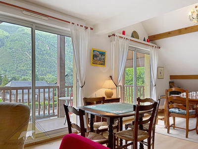 Appartement - 147 m² - 7 pièces