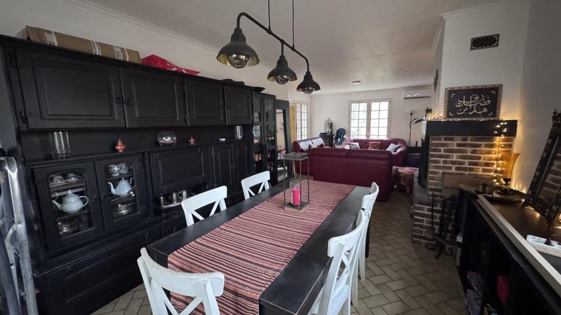 Maison - 204 m² - 8 pièces