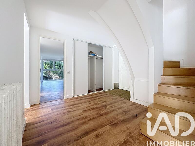 Maison - 179 m² - 7 pièces