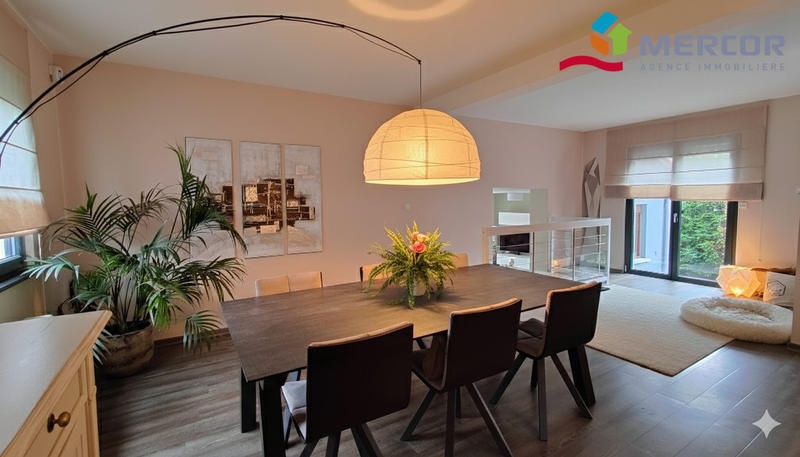 Maison - 136 m² - 5 pièces