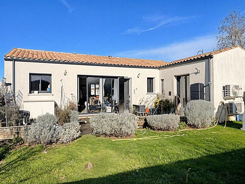 Maison - 96 m² - 3 pièces