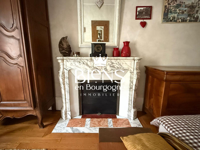 Maison - 200 m² - 9 pièces