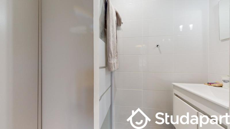 Chambre - 12 m² - 1 pièce