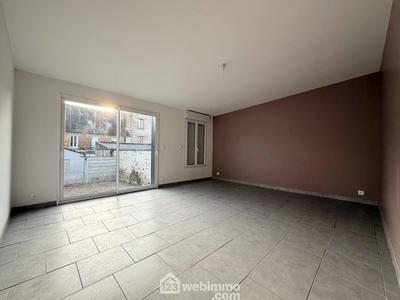 Maison - 98 m² - 5 pièces