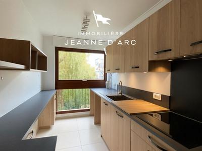 Appartement - 111 m² - 5 pièces